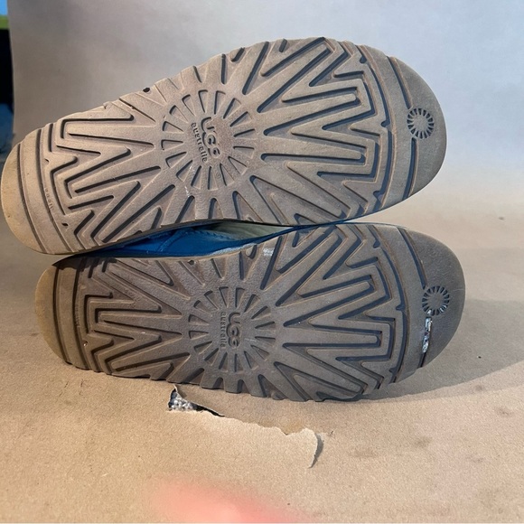 UGG Bailey Button Triplet Green Grey Women’s Size US 6 Boots Shearling Style - Picture 7 of 13